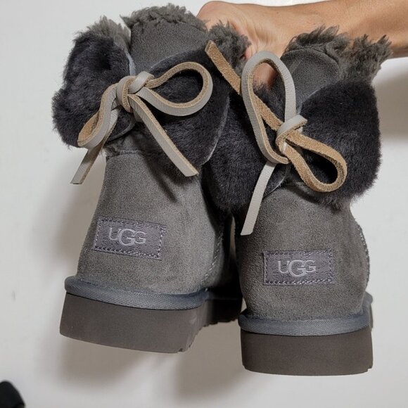 NEW UGG Classic Double Bow Mini Bow Boots Womens 9 Suede Cozy Fur Winter Boho - Picture 6 of 9